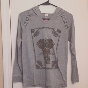 Womens long-sleeved elephant shirt w/ hood